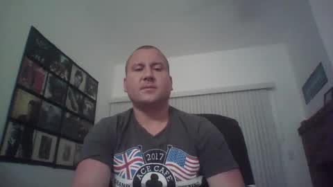 just1more5 online show from 06/12/26, 01:37