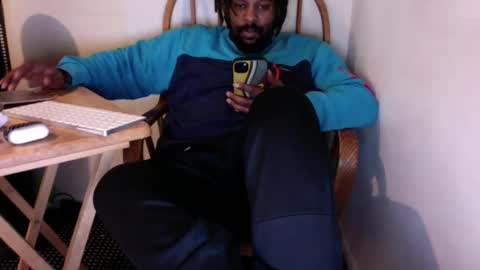 Snapshot of just2real chatting on 01/18/25, 07:15 Real online show from 01/18/25, 07:15