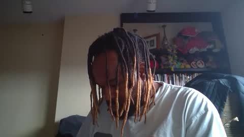 Snapshot of just2real chatting on 04/04/26, 06:49 Real online show from 04/04/26, 06:49