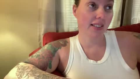 Flirty influncer online show from 03/04/26, 09:10