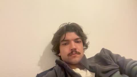 just_a_guy_with_a_big_cock online show from 11/22/25, 08:52