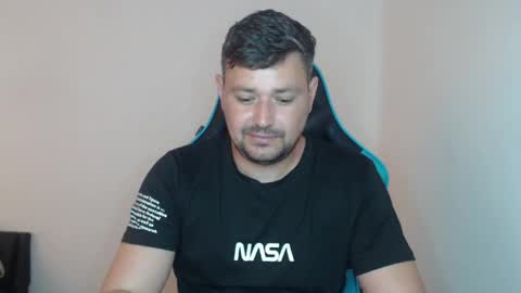 Snapshot of just_a_nice_guy_27 chatting on 05/06/26, 11:37 Alex online show from 05/06/26, 11:37
