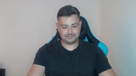 Snapshot of just_a_nice_guy_27 chatting on 06/06/26, 11:26 Alex online show from 06/06/26, 11:26