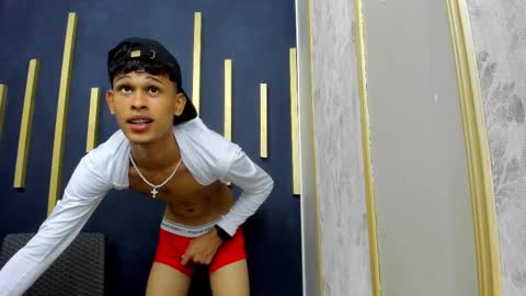 Snapshot of just_d4v7 chatting on 10/08/25, 07:22 JUST online show from 10/08/25, 07:22