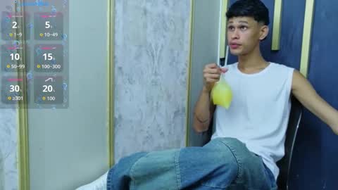 Snapshot of just_d4v7 chatting on 11/23/25, 07:24 JUST online show from 11/23/25, 07:24