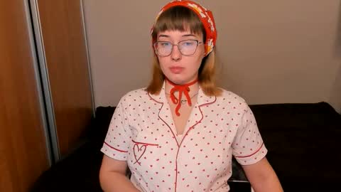 Nika and Mark online show from 10/22/25, 04:13