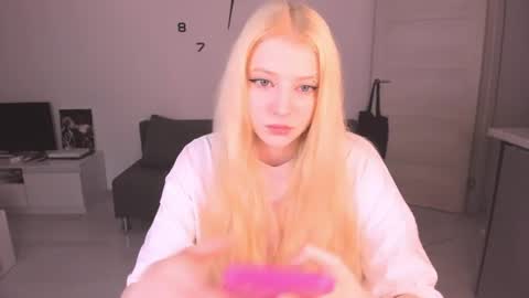 JESSY online show from 06/24/26, 07:35