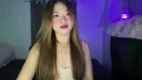 just_julia21 online show from 05/18/26, 01:24
