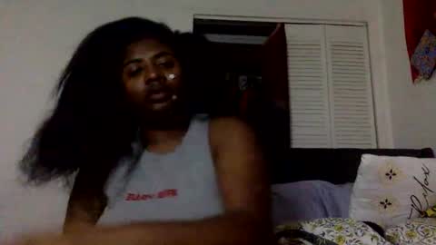 just_juxiy_ online show from 03/17/26, 02:49