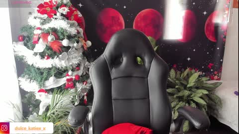 Sofia online show from 12/31/24, 06:24