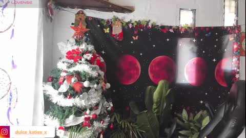 Sofia online show from 01/01/25, 02:42