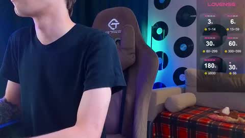 Samuel online show from 10/17/25, 07:05