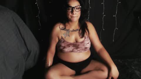 Layla online show from 03/26/26, 08:20