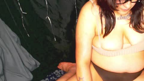 Layla online show from 04/09/26, 09:47