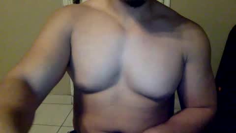 justahotguy00 online show from 06/19/26, 03:11
