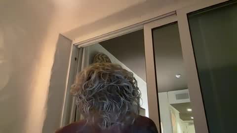 Snapshot of justaladuk chatting on 06/26/26, 11:20 LOUIE online show from 06/26/26, 11:20