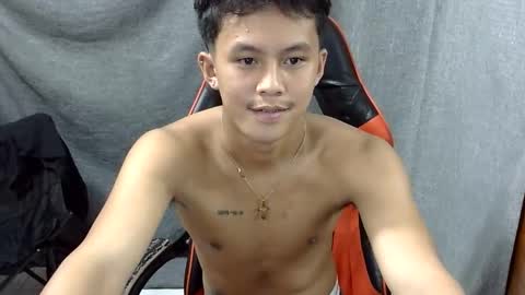 Snapshot of justcallme_james chatting on 06/06/26, 02:38 James online show from 06/06/26, 02:38