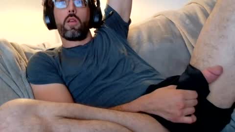 Snapshot of justcallmelaz chatting on 07/18/26, 10:57 just laz online show from 07/18/26, 10:57