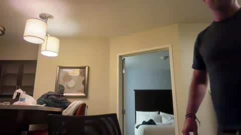 Snapshot of justfitnfun chatting on 12/14/24, 01:50 justfitnfun online show from 12/14/24, 01:50