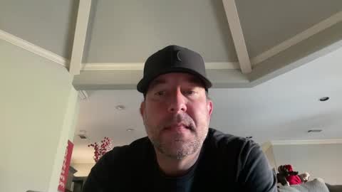 Snapshot of justfitnfun chatting on 12/18/24, 03:00 justfitnfun online show from 12/18/24, 03:00