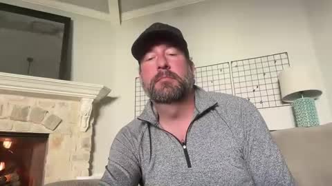 Snapshot of justfitnfun chatting on 01/06/25, 08:18 justfitnfun online show from 01/06/25, 08:18