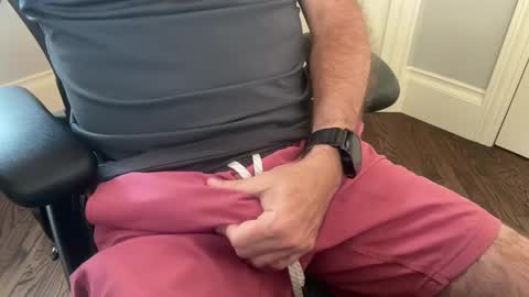 Snapshot of justfitnfun chatting on 10/09/25, 02:48 justfitnfun online show from 10/09/25, 02:48