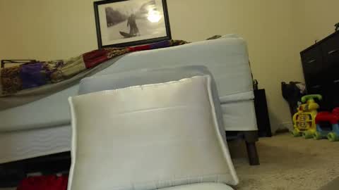 Snapshot of justin0311 chatting on 03/11/26, 02:17 justin online show from 03/11/26, 02:17