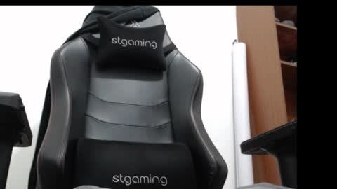 justin__fox online show from 03/04/25, 01:45