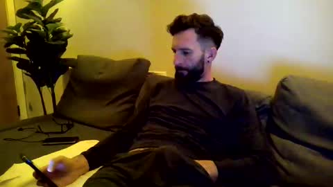 Justin online show from 10/08/25, 06:11