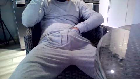 Justin online show from 10/31/25, 10:49