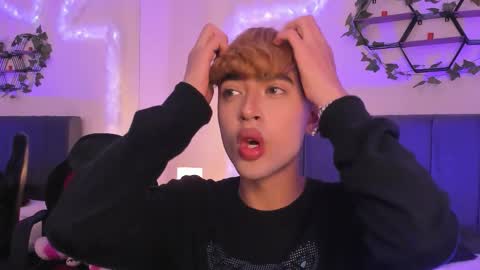 Justin online show from 10/11/25, 11:42