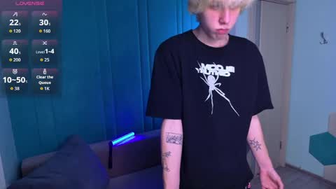 justTEEN online show from 04/16/26, 10:05