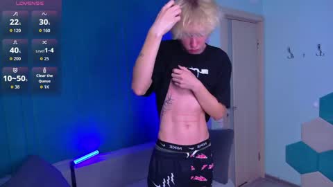 justTEEN online show from 04/17/26, 03:26