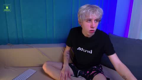 justTEEN online show from 05/07/26, 10:20