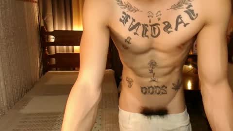 justine_hunk online show from 03/07/25, 05:18