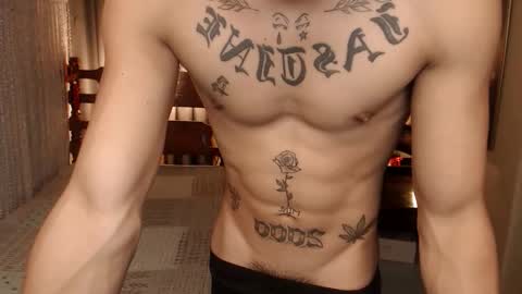 justine_hunk online show from 02/11/26, 06:24