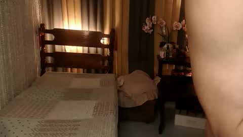 justine_hunk online show from 03/01/26, 04:36