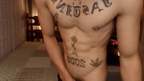 Snapshot of justine_hunk chatting on 04/14/26, 07:20 justine_hunk online show from 04/14/26, 07:20