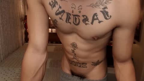 Snapshot of justine_hunk chatting on 04/19/26, 03:55 justine_hunk online show from 04/19/26, 03:55