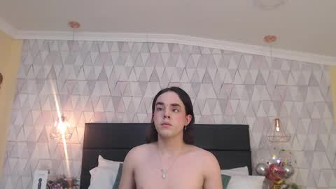 Justine online show from 09/20/25, 04:02