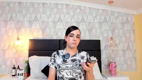 Justine online show from 11/20/25, 03:18