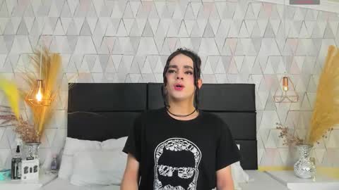 Justine online show from 01/14/26, 03:56