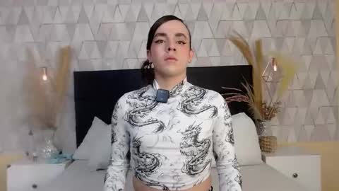 Justine online show from 04/08/26, 04:45