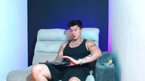 justinfuller_31 online show from 02/02/26, 02:32