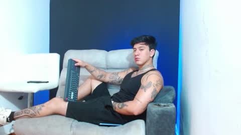 justinfuller_31 online show from 03/20/26, 06:13