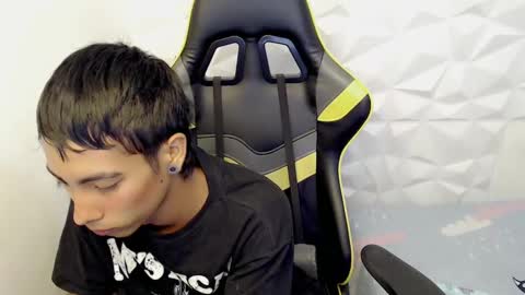 J U S T I N online show from 03/05/25, 12:59