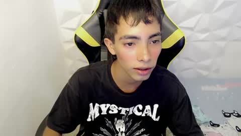 J U S T I N online show from 03/06/25, 06:59