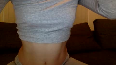 Snapshot of justmaddison chatting on 10/15/25, 04:40 Maddison online show from 10/15/25, 04:40