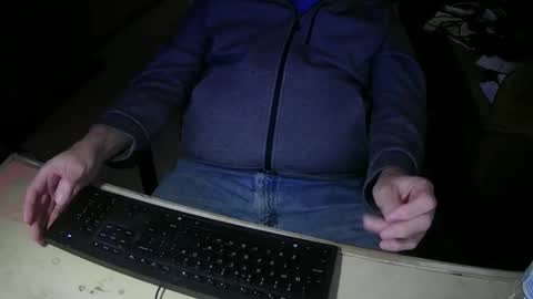 Justme39057 online show from 10/06/25, 07:22