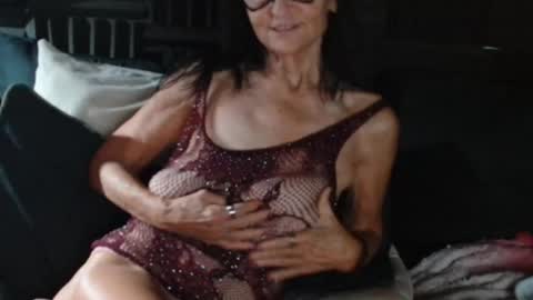 Bev aka Diamond online show from 11/12/25, 11:21